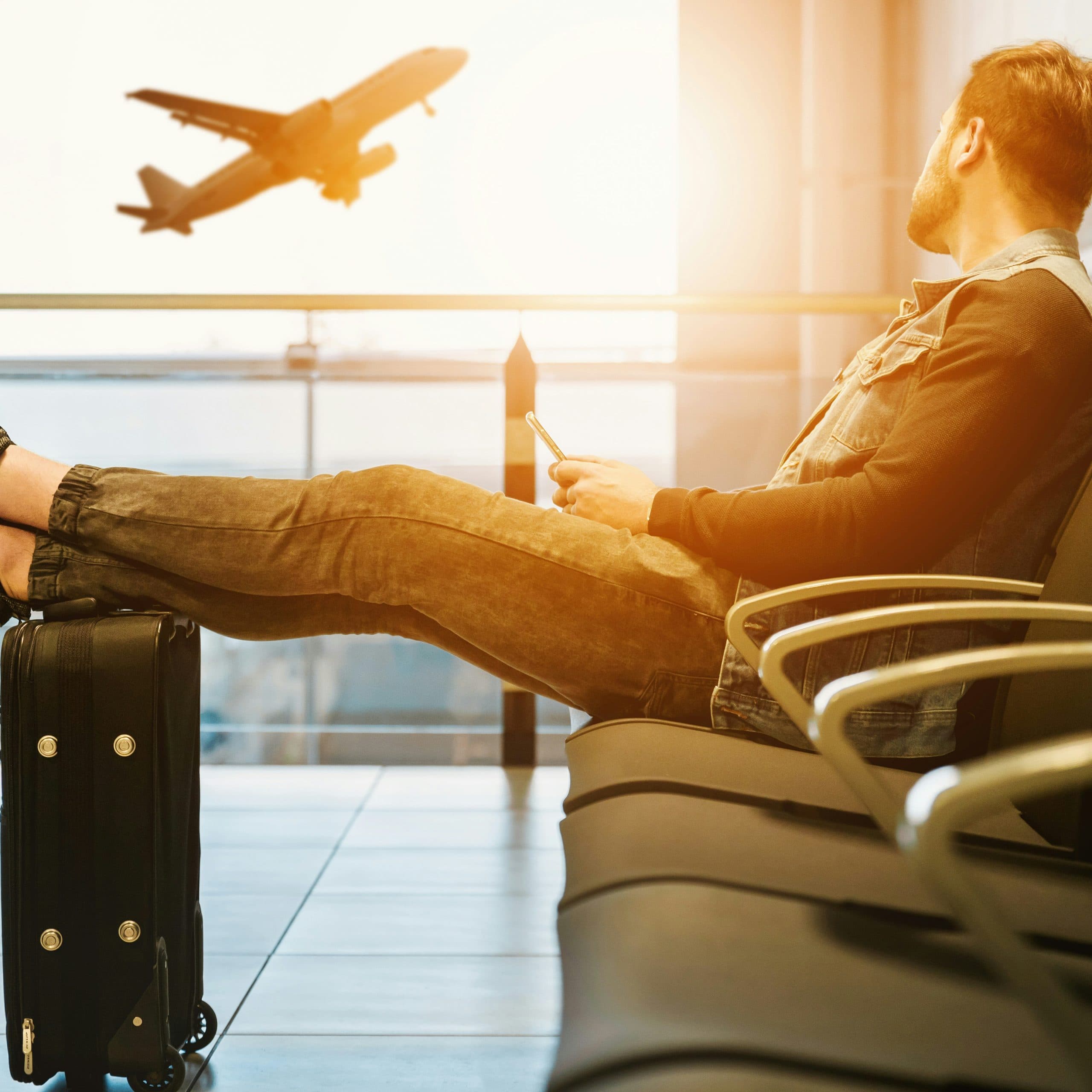 Calendar and airplane imagery representing seasonal changes in flight pricing throughout the year
